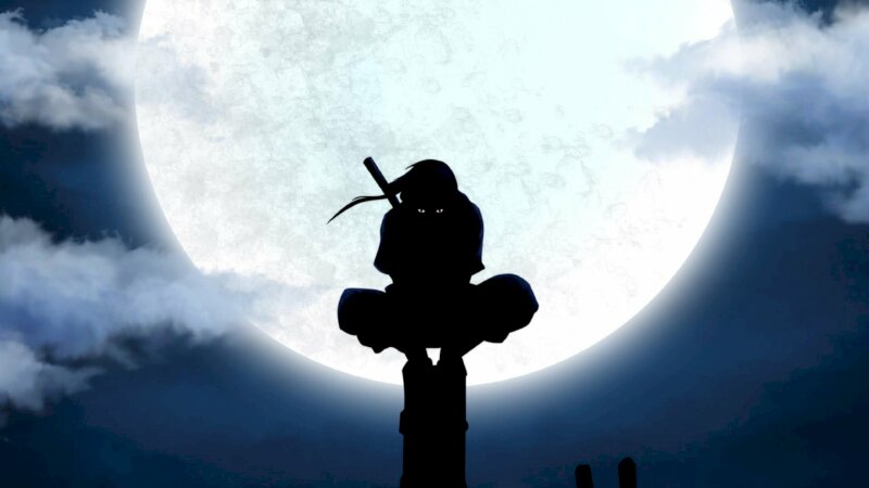 Ảnh Itachi mặc áo ninja trên nóc nhà trong ánh trăng