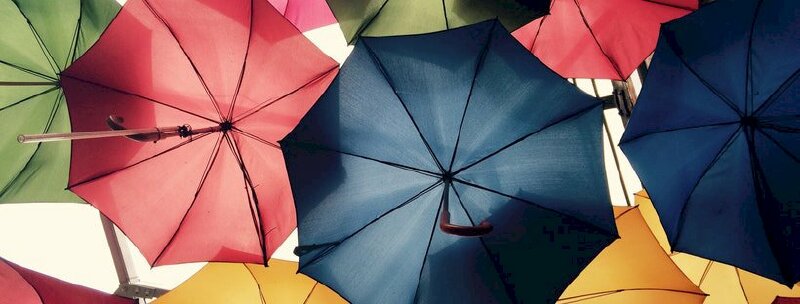 Ảnh bìa Facebook con đường đầy dù chất nhất