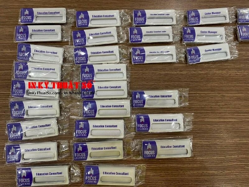 In bảng tên cài áo cho Học viện học thức tiêu điểm (Focus Learning Academy) - In Kỹ Thuật Số Since 2006 - Ảnh: 3