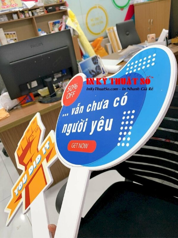 In hashtag cầm tay ... vẫn chưa có người yêu - In Kỹ Thuật Số Since 2006 - Ảnh: 2