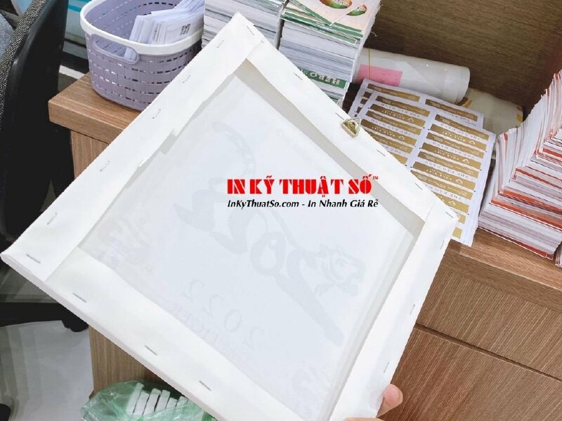 In tranh Canvas quà tặng năm mới - gia công đóng khung không viền - In Kỹ Thuật Số Since 2006 - Ảnh: 2