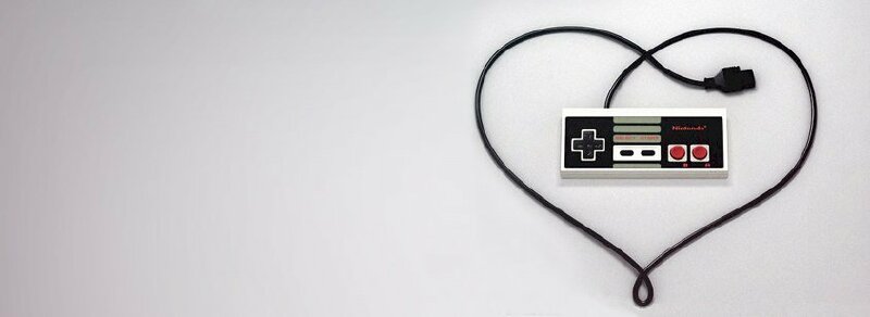 Ảnh bìa facebook tay cầm chơi game trên nền trắng đẹp trắng đẹp