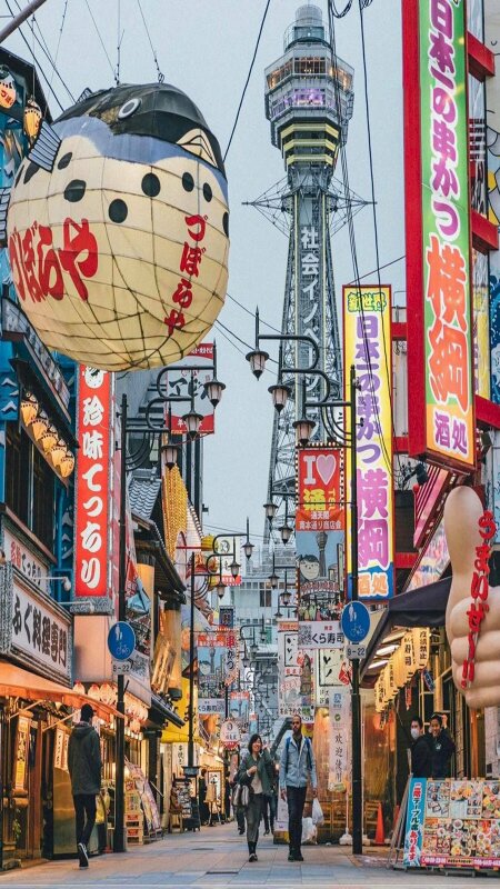 Những hình ảnh phong cảnh Nhật Bản sẽ khiến cho trái tim bạn đập nhanh hơn bao giờ hết. Từ những con đường đầy nhộn nhịp đến những cánh rừng mênh mông, hãy khám phá những giá trị đích thực của đất nước Nhật Bản thông qua những hình nền đẹp lung linh và nhiều cảm xúc này.