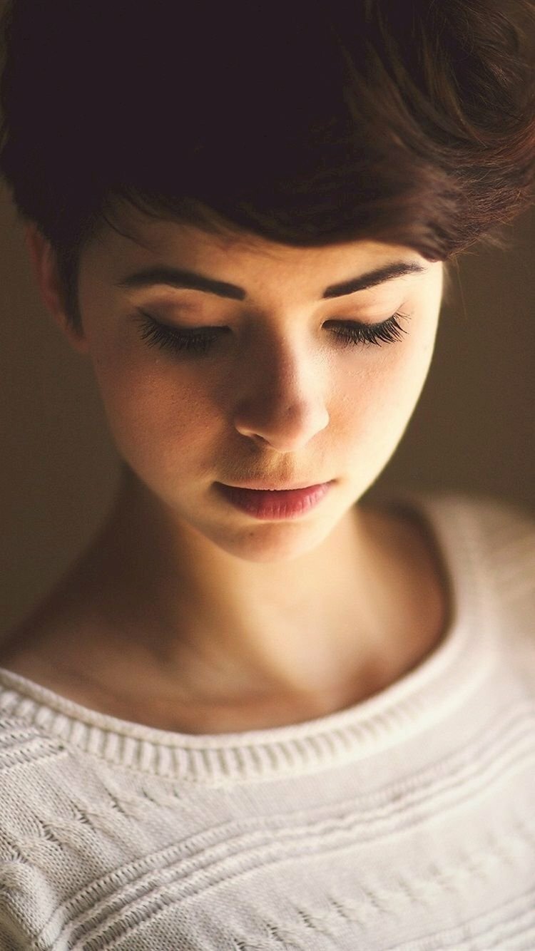 Ảnh cô gái tóc ngắn dễ thương