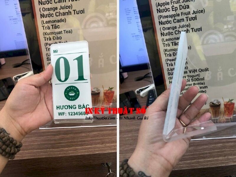 Bảng order mica trong 5 li, in UV mặt ngược, uốn chân L cho nhãn hàng Hương Bắc.