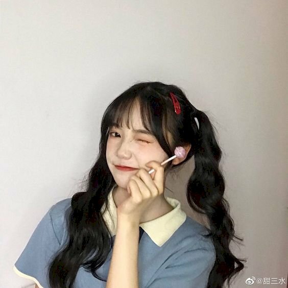 Ảnh gái xinh tóc ngang vai 2k4 biểu cảm đáng yêu cute