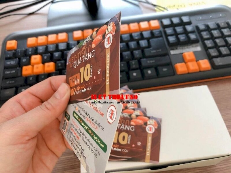 In phiếu quà tặng tích hợp mã QR Code - In Kỹ Thuật Số Since 2006 - Ảnh: 3
