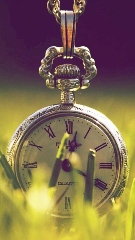Wallpaper điện thoại đồng hồ cổ vintage