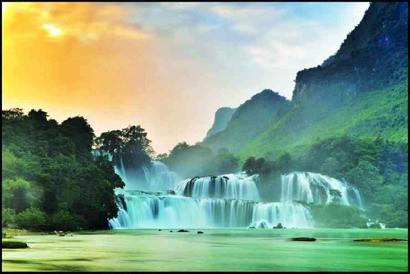 Thác Bản Giốc lọt top 10 thác đẹp nhất thế giới