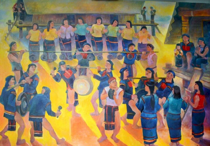 Tranh phong cảnh lễ hội cồng chiêng ngày tết ở buôn làng Tây Nguyên
