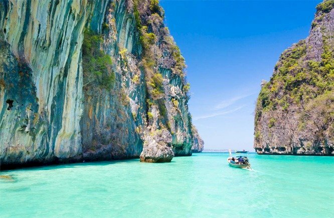 Tranh phong cảnh thiên nhiên đẹp hợp phong thủy cho người mệnh thủy