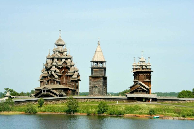 Tranh phong cảnh đảo Kizhi nước Nga, chốn bình yên đẹp đến nao lòng