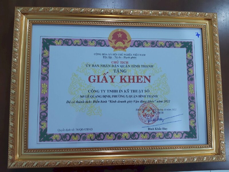 Giấy khen Công ty TNHH In Kỹ Thuật Số tại 365 Lê Quang Định do Ủy Ban Nhân Dân Quận Bình Thạnh trao tặng