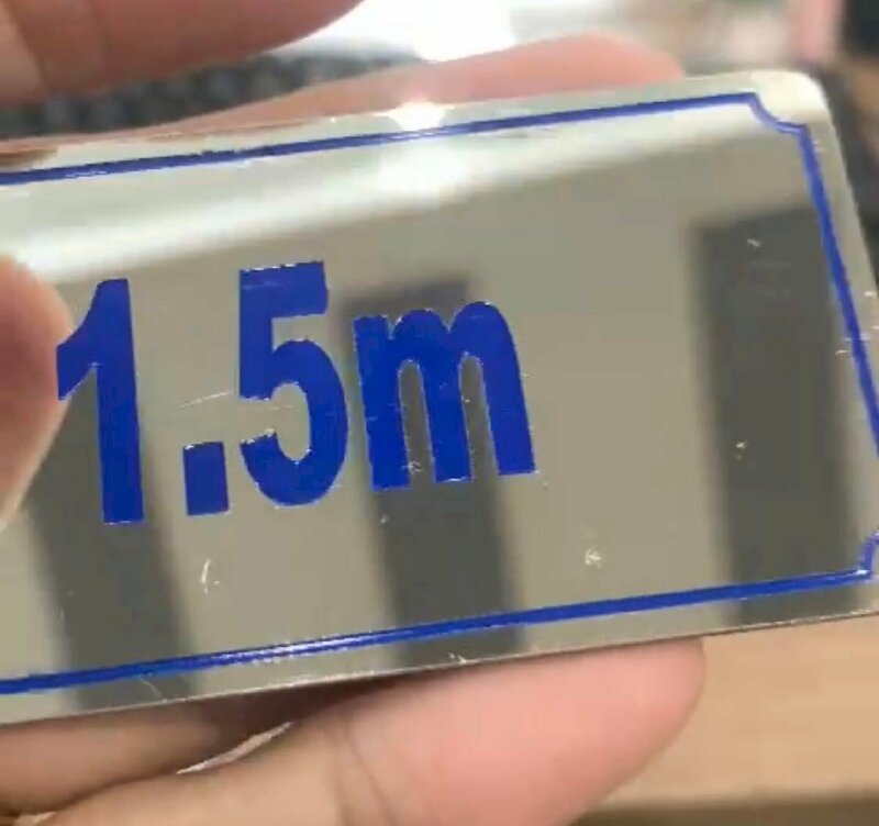 Mẫu in trên tấm Inox bóng 8dzem: ăn mòn