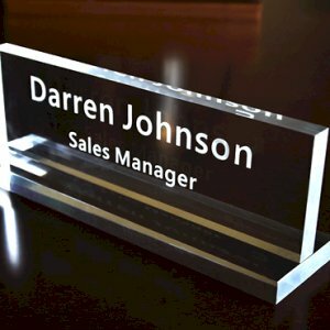 Kích thước bảng mica để bàn A5