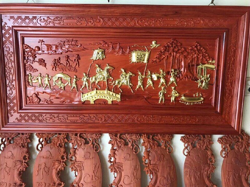 Tranh vinh quy bái Tổ bằng gỗ mạ phủ vàng tuyệt đẹp