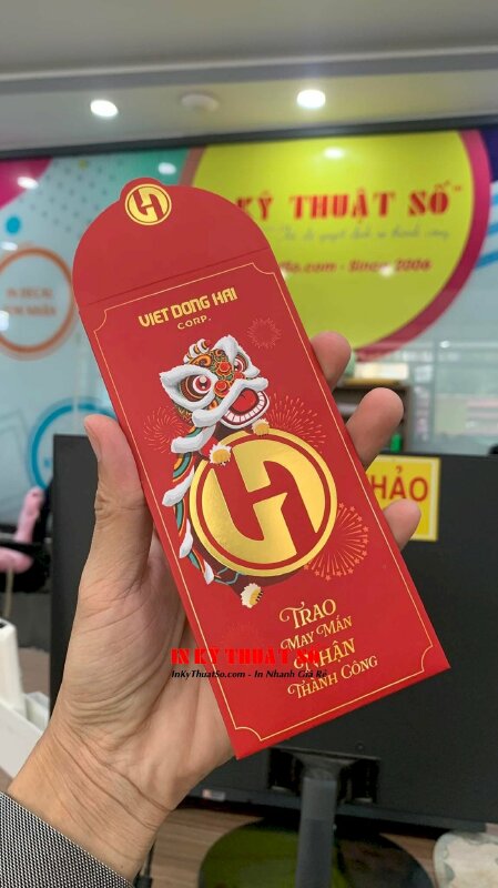 Bao lì xì ép nhũ vàng tên & logo công ty - In Kỹ Thuật Số Since 2006 - Ảnh: 1
