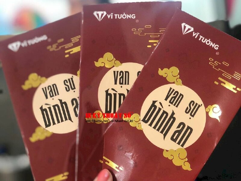 In bao lì xì ép kim nhũ vàng 8cm x 16.5cm x nắp 2cm - In Kỹ Thuật Số Since 2006 - Ảnh: 1