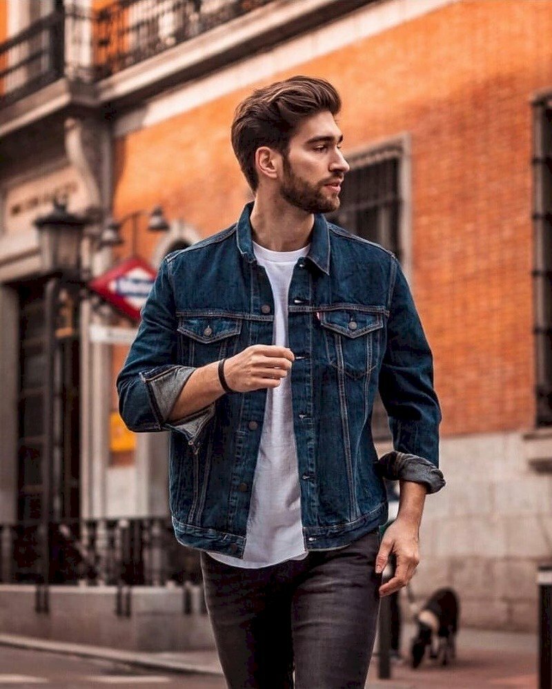 Mẫu tạo dáng chụp ảnh làm nổi bật thần thái