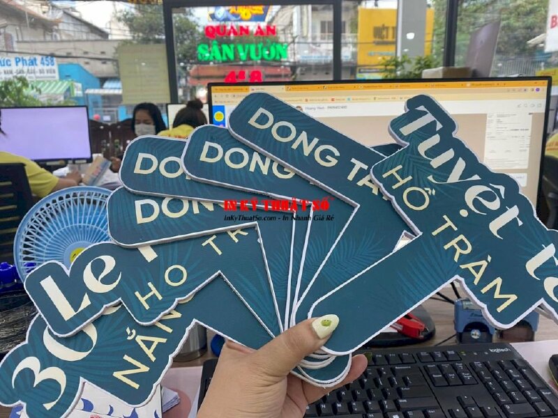 In Hashtag cầm tay sự kiện Team building, in PP formax cắt CNC theo file - In Kỹ Thuật Số Since 2006 - Ảnh: 4