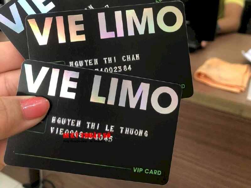 In VIP Card thẻ nhựa ép kim phản quang, dập nổi số & tên khách hàng - In Kỹ Thuật Số Since 2006 - Ảnh: 3