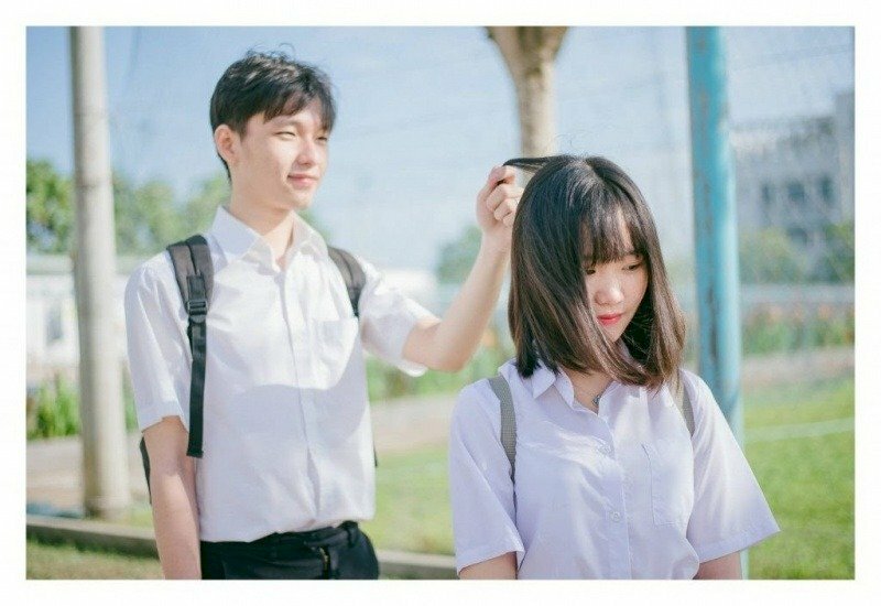 Cách tạo dáng chụp ảnh thật đáng yêu dành cho các đôi bạn tuổi teen