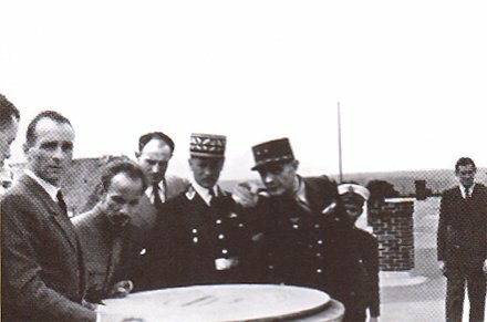 Hình ảnh Bác Hồ Thăm Normandie, nơi xảy ra cuộc giao tranh giữa lực lượng Đồng minh và quân phát xít trong Chiến tranh thế giới II (7-1946)