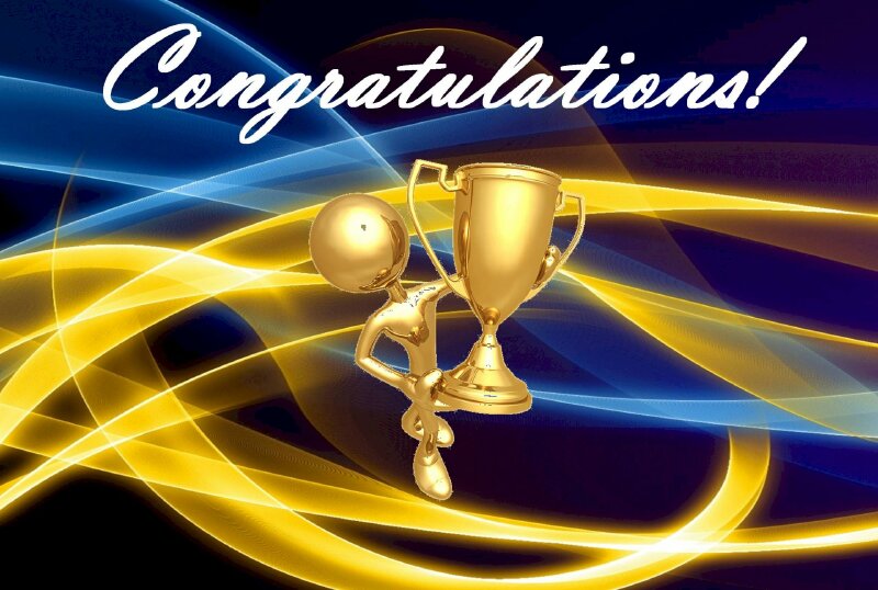 Hình ảnh cúp vàng và dòng chữ chúc mừng cho sự cố gắng thành công ý nghĩa nhất