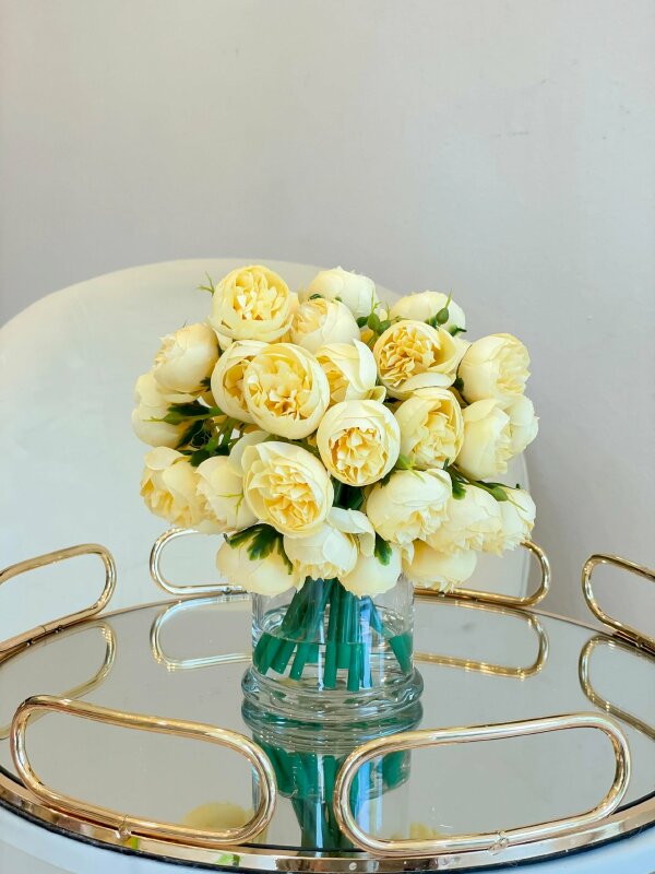 Hình ảnh bình hoa mẫu đơn vàng đẹp sang trọng