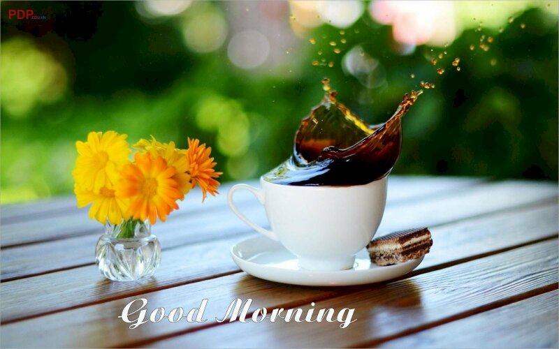 Hình ảnh tách cà phê cho một ngày mới đầy năng lượng hứng khởi