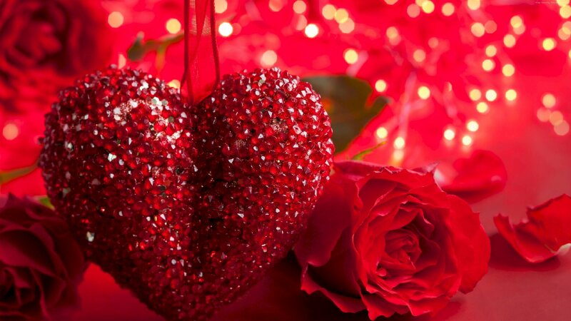 Hình ảnh hoa hồng và trái tim lãng mạn thay bao lời muốn nói