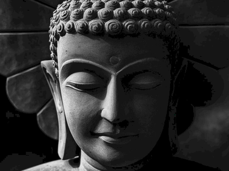 Hình Phật white đen sạm khuôn mặt Phật đẹp