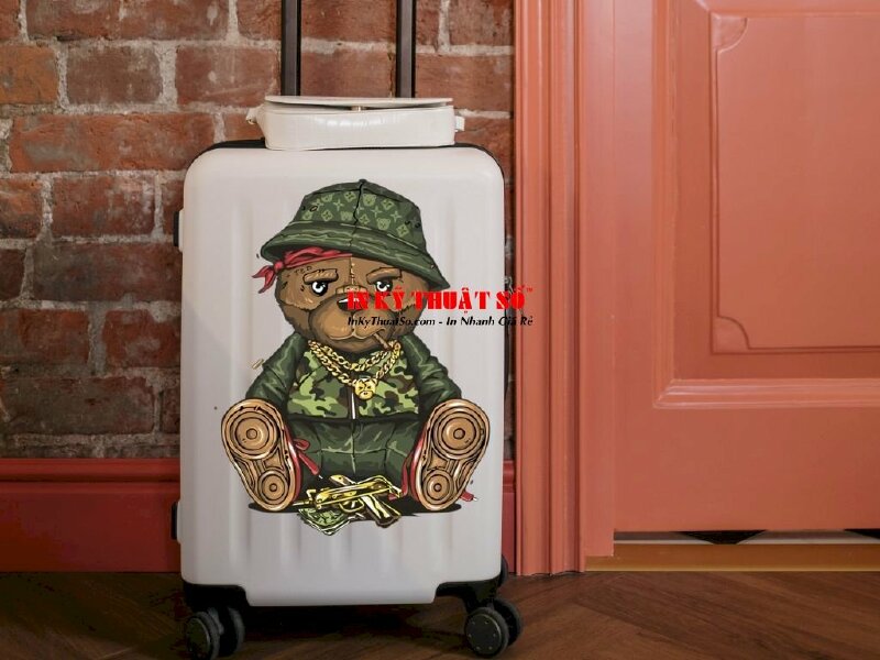In sticker gấu dán vali du lịch - In Kỹ Thuật Số Since 2006