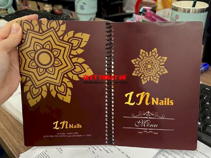 In menu tiệm nails nhựa mỏng gáy lò xo bằng tiếng Anh - In Kỹ Thuật Số Since 2006 - Ảnh: 1