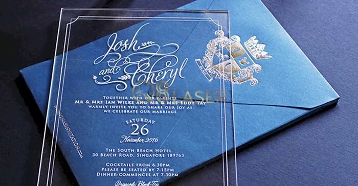 Thiệp cưới Mica Acrylic