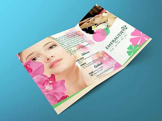 Mẫu tờ rơi quảng cáo massage spa dạng gấp tiện dụng với các thông tin chi tiết tập trung vào mặt giữa của tờ rơi