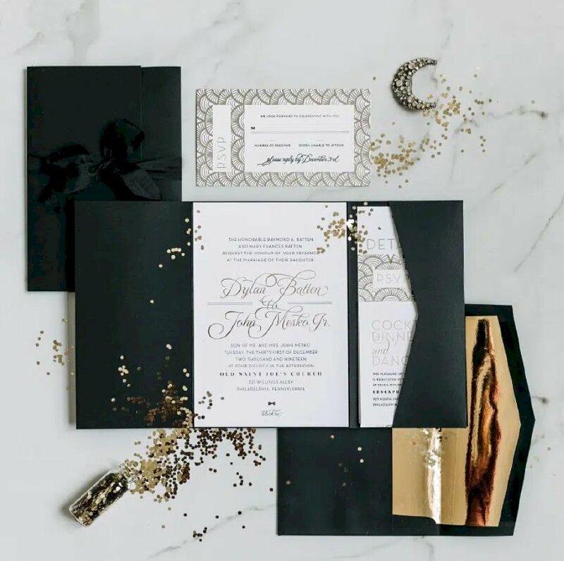 Thiệp cưới màu đen sang trọng, in thiệp cưới giá rẻ