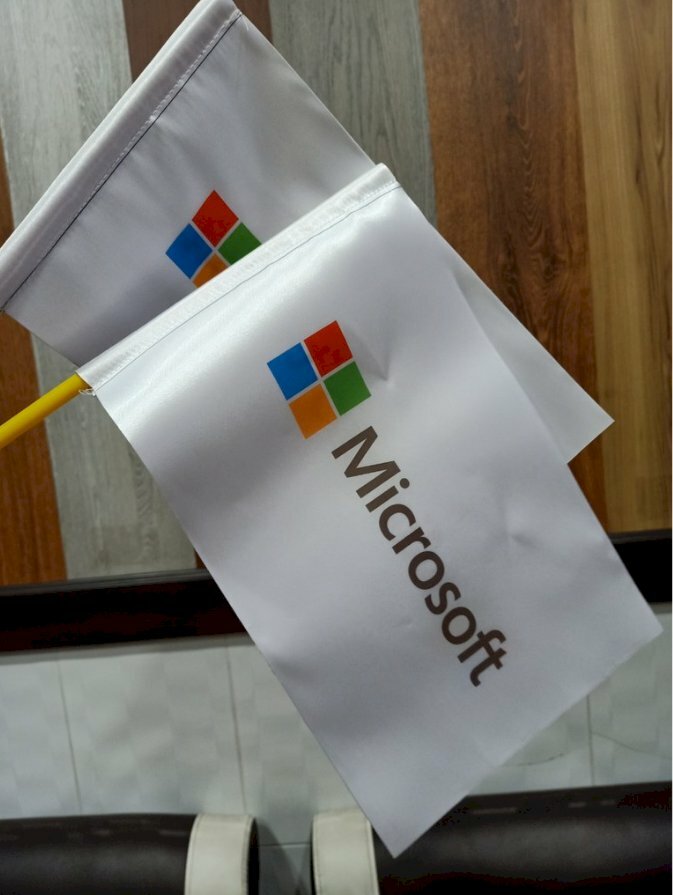  In cờ logo công ty theo yêu cầu