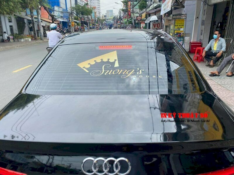 in decal dán cửa kính xe hơi