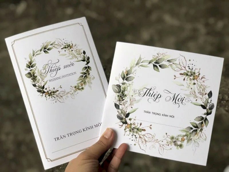 thiệp cưới giấy Couche