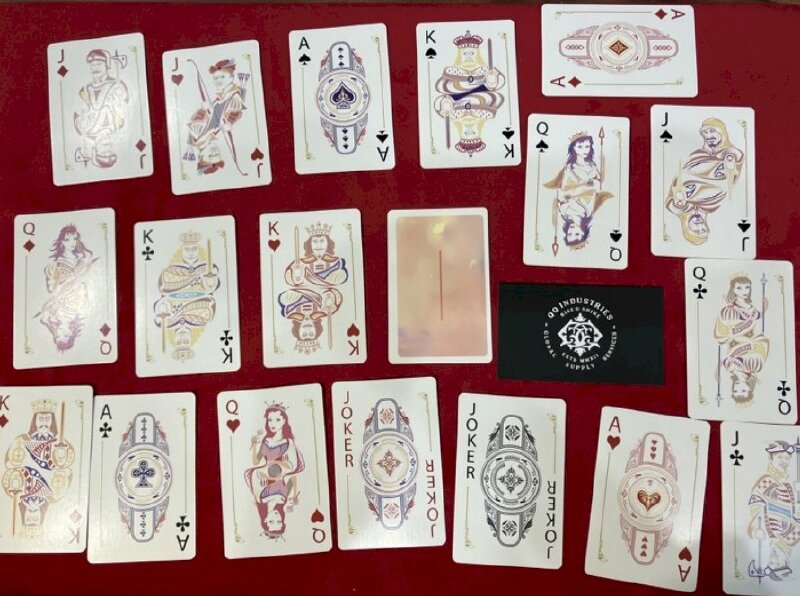 Bộ bài Tây in hoa văn phong cách đơn giản