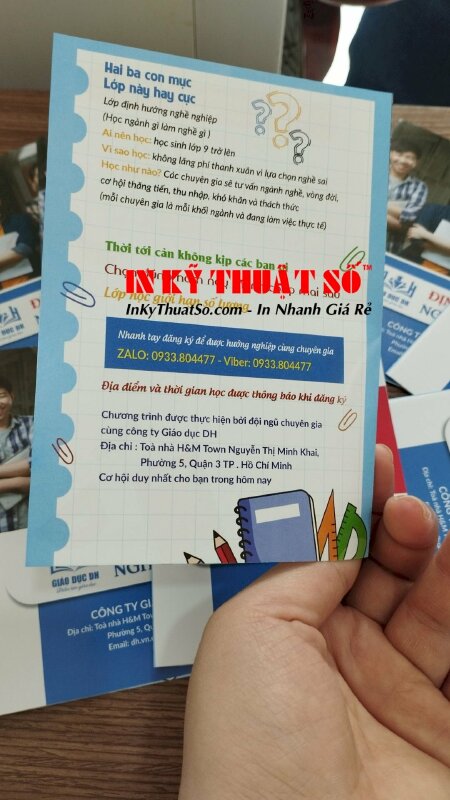 in tờ rơi tuyển sinh đào tạo