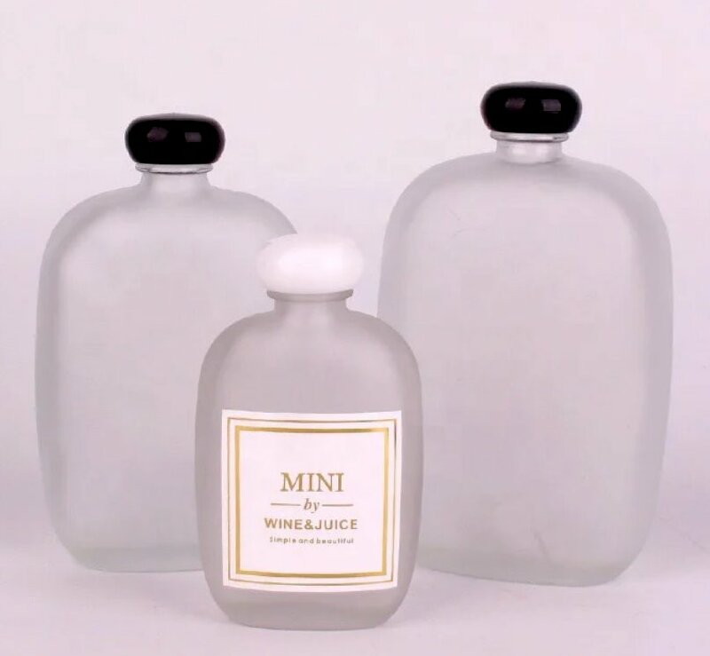 In logo lên chai thủy tinh