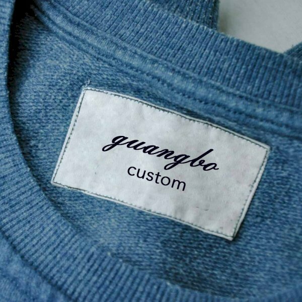 in nhãn đính cổ áo