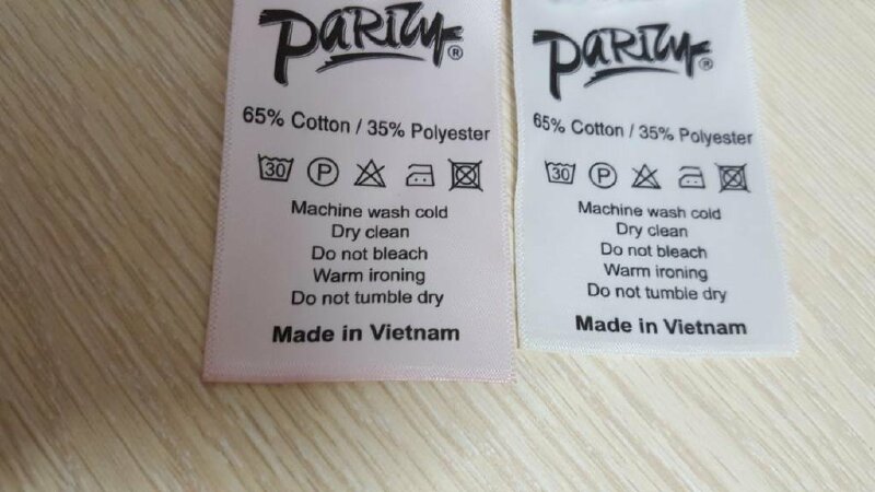 nhãn mác sườn quần áo