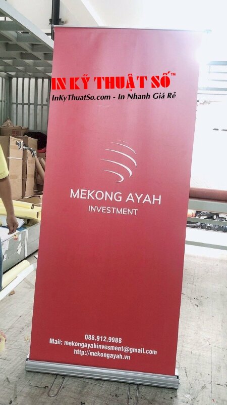 In poster sự kiện trong nhà