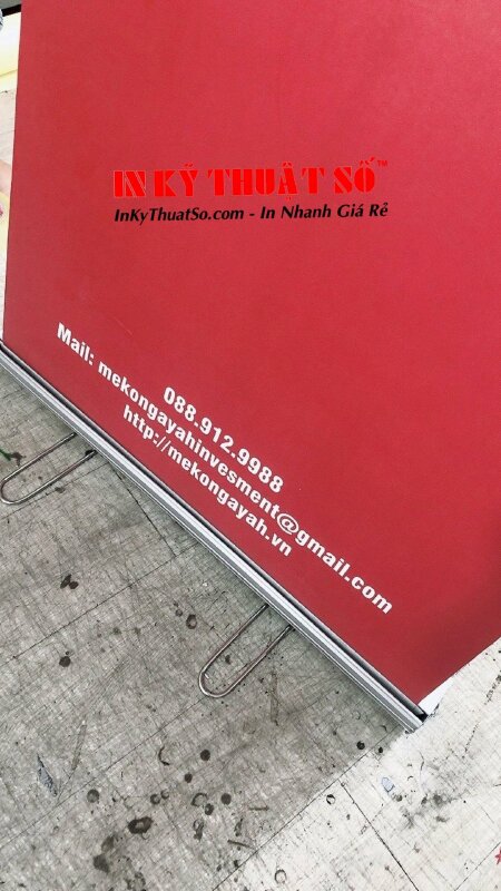 In poster sự kiện trong nhà