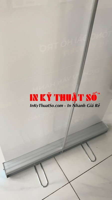 Banner cuốn nhôm lắp poster trưng bày sự kiện