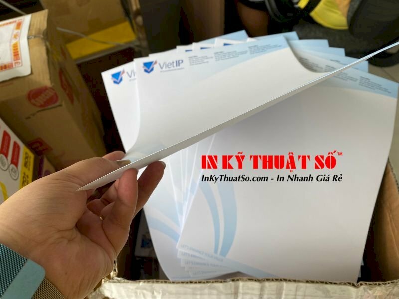 In giấy tiêu đề công ty