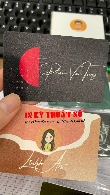 In thẻ từ nhựa theo yêu cầu